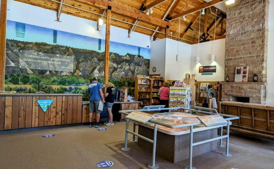 Cannonville Visitors Center